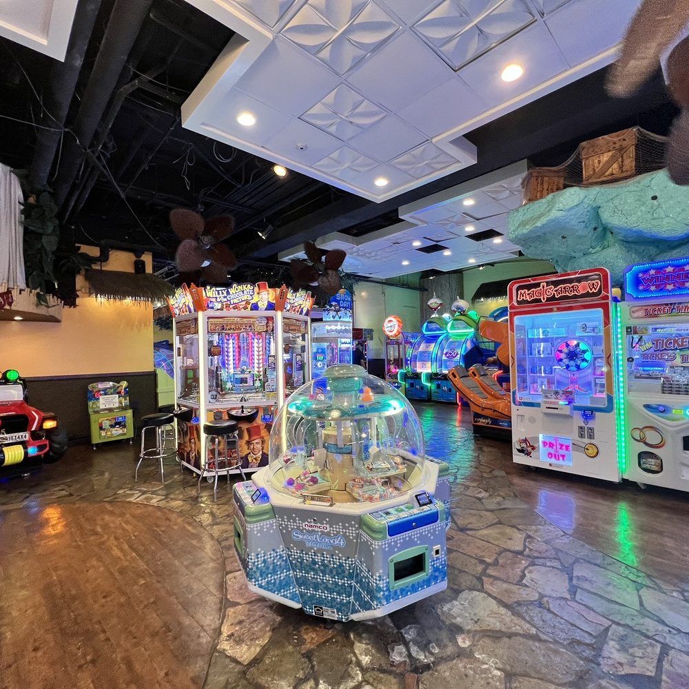 dave and busters hawaii