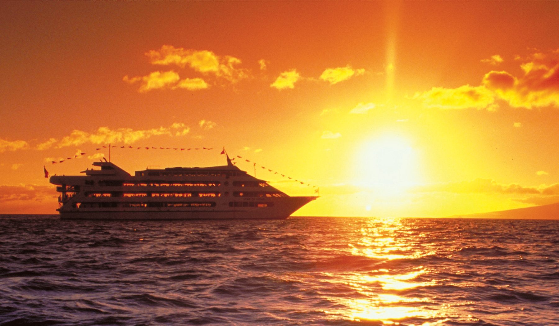 sunset cruise in honolulu